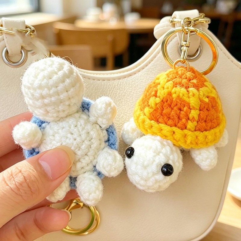 手編みのカメキーホルダー、ミニあみぐるみキーリング、バッグ、 - Mini Backpack Purse のレビューと価格